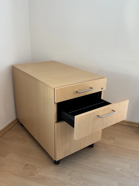 Photograph 3 of 3 of the drawer unit.