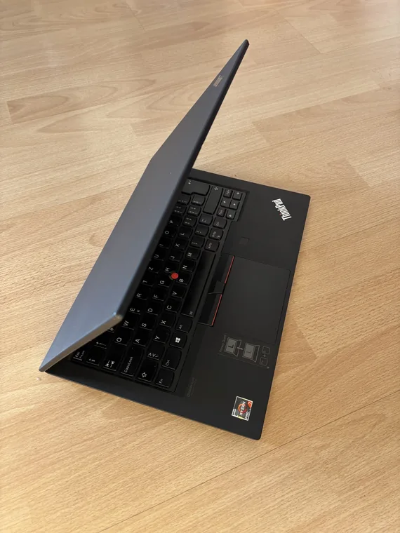 Photograph 1 of 2 of the laptop.